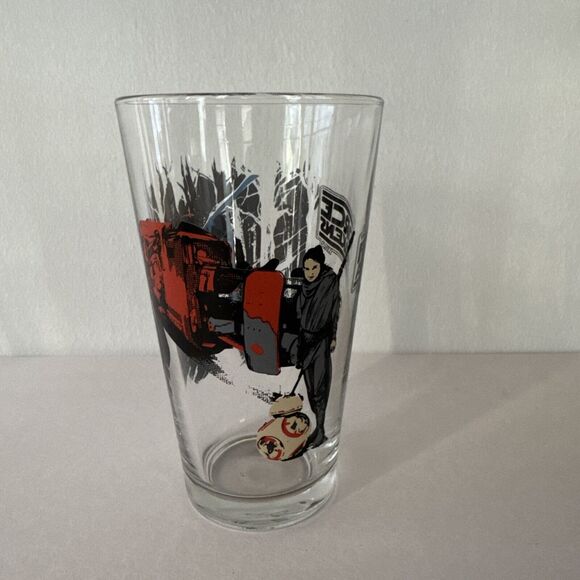 Star Wars Force Awakens PINT GLASS...Alamo Promo Collectible - Picture 2 of 16